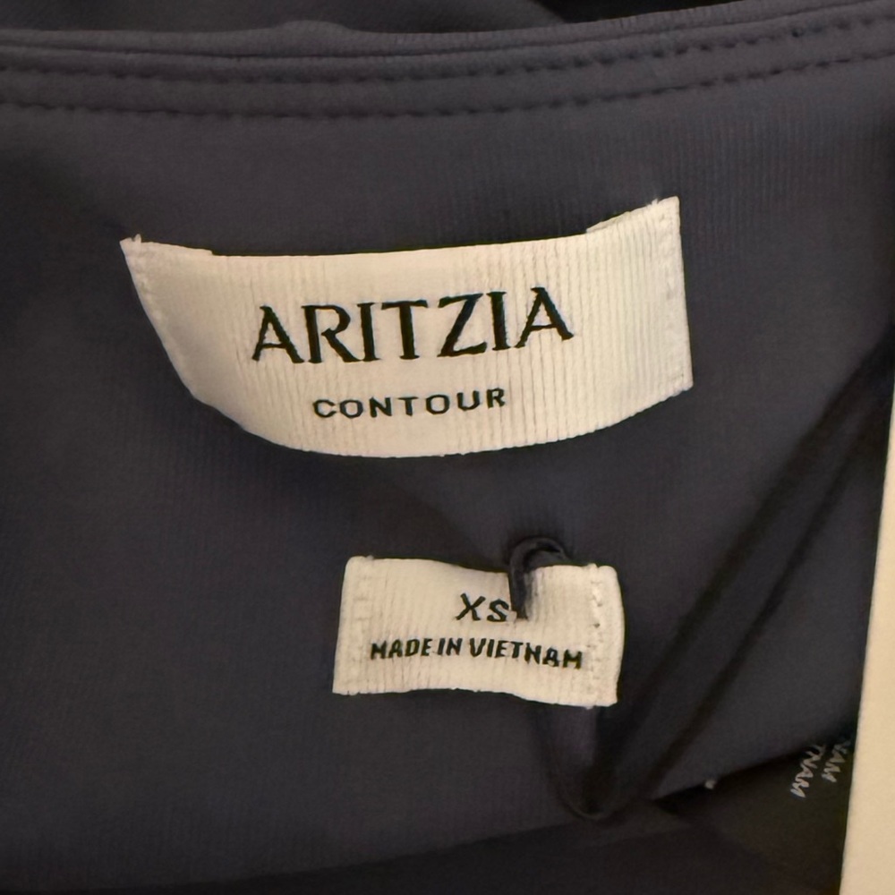 Aritzia Original Contour Squareneck Cami Tank | Vintage Navy | NWT - Picture 6 of 9